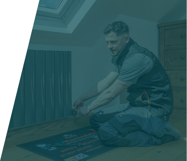 Professionally trained technicians from WeFixPlumbing, London, assembling and installing radiators with precision and expertise. Delivering reliable heating solutions for homes and businesses across the city.